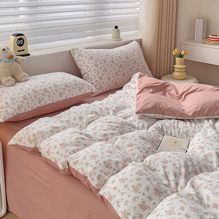Floral Patterned Bedding Set