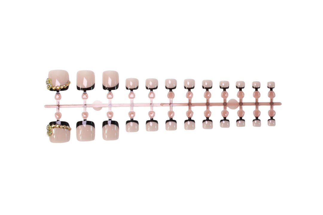 Nail art set with elegant embellishments Stornfield