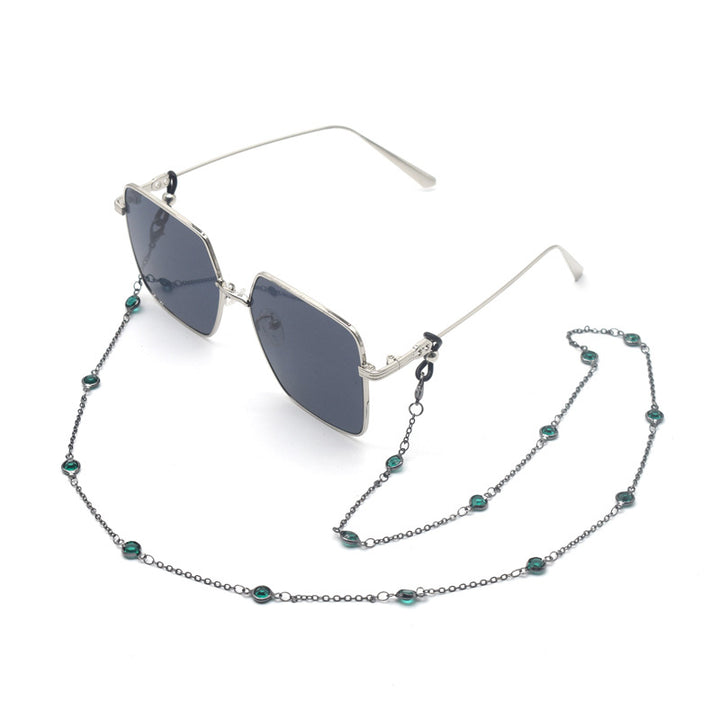 Stylish Square Sunglasses with Decorative Chain Stornfield