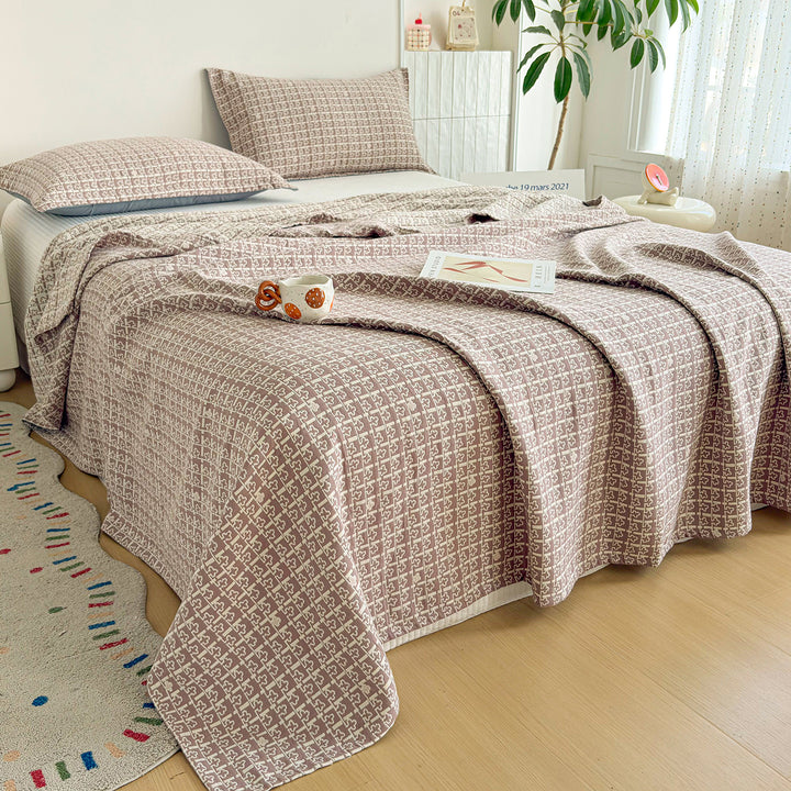 Reversible Quilted Floral Bedspread Set