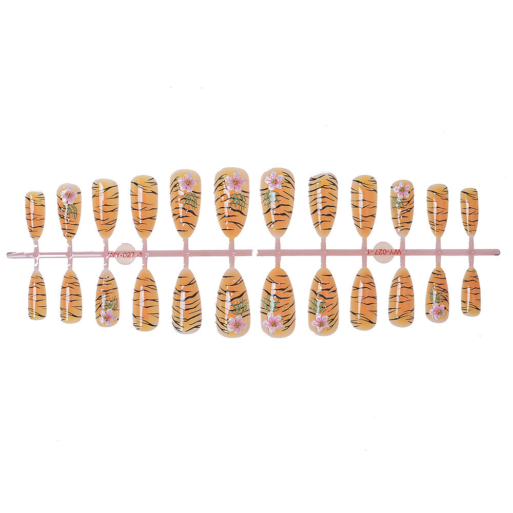 Floral Design Press-On Nail Set Stornfield
