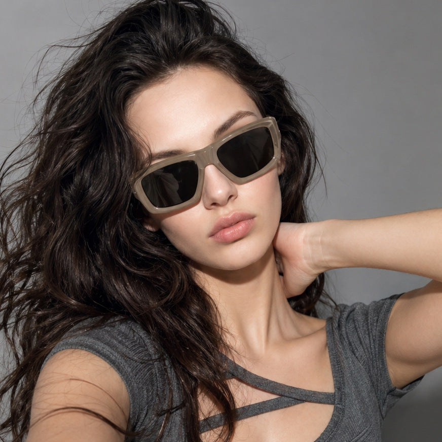 Women's oversized geometric sunglasses with modern frame Stornfield