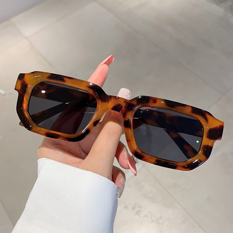 Women geometric sunglasses with fashionable high-gloss frame Stornfield