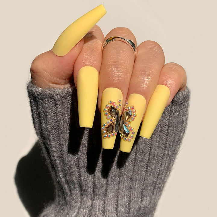 Nail art with heart and lip designs Stornfield
