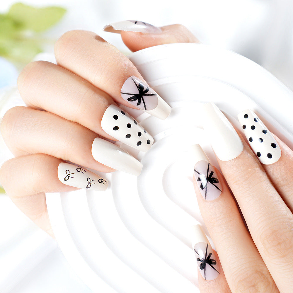 Elegant Press-On Nail Art Set Stornfield