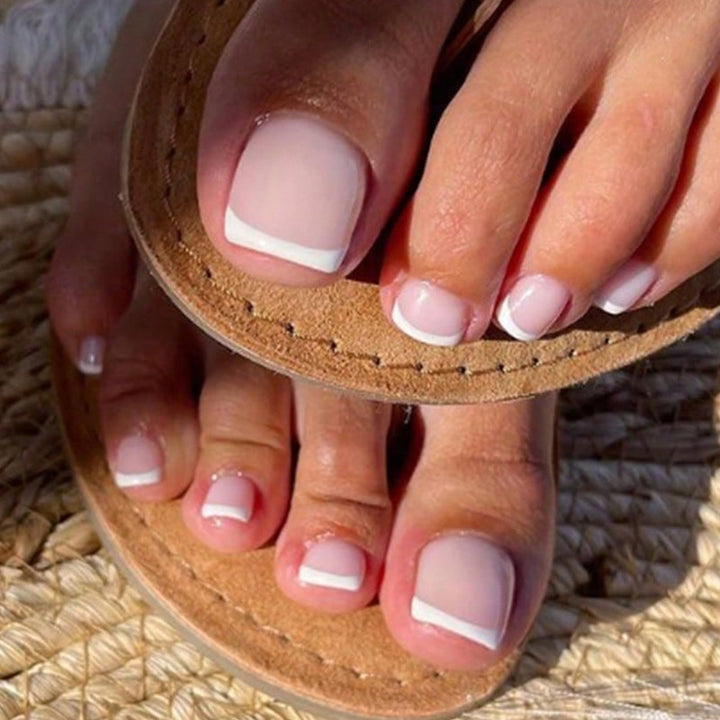 Artificial nail set with elegant French manicure Stornfield