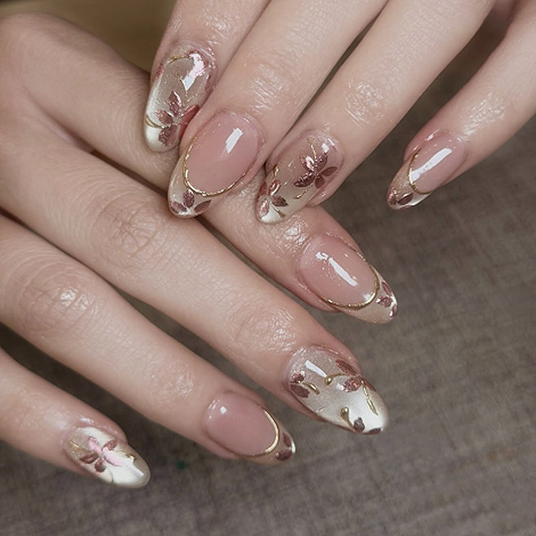 Artificial nail art with playful dots and bows Stornfield