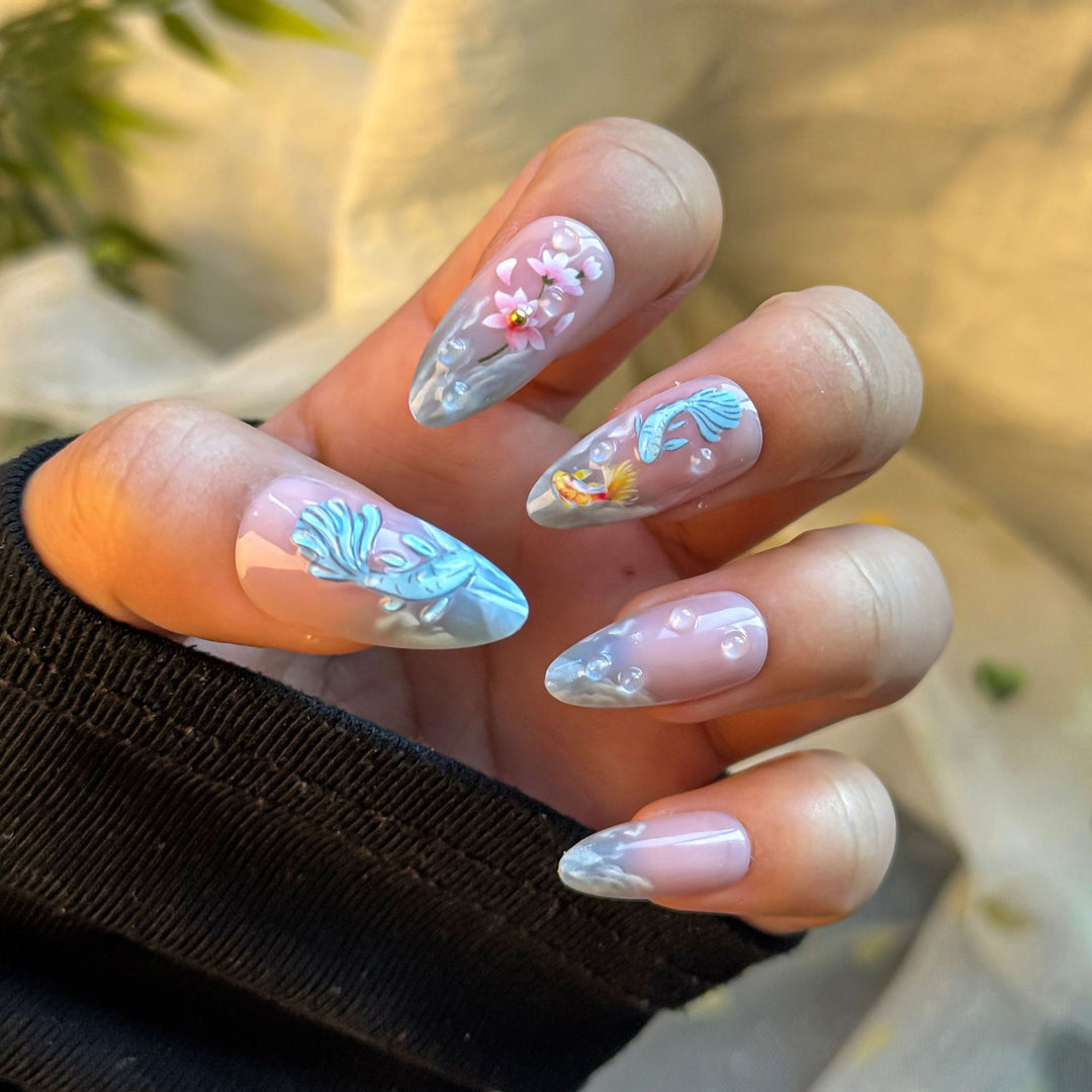 Artistic Floral-Design Press-On Nail Set Stornfield