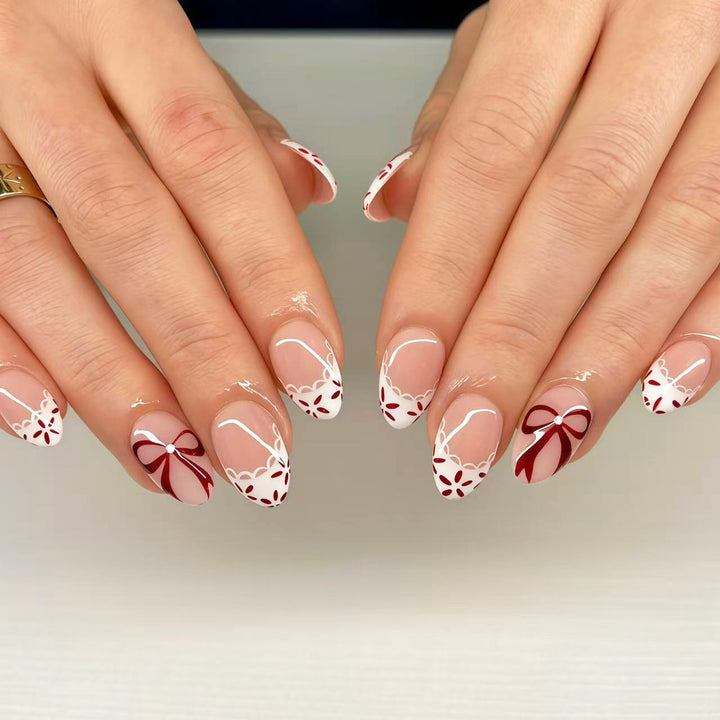 Elegant Lace-Detail Press-On Nail Set