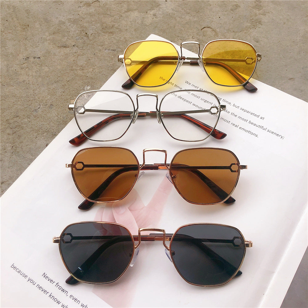 Vintage-Inspired Geometric Frame Sunglasses Stornfield