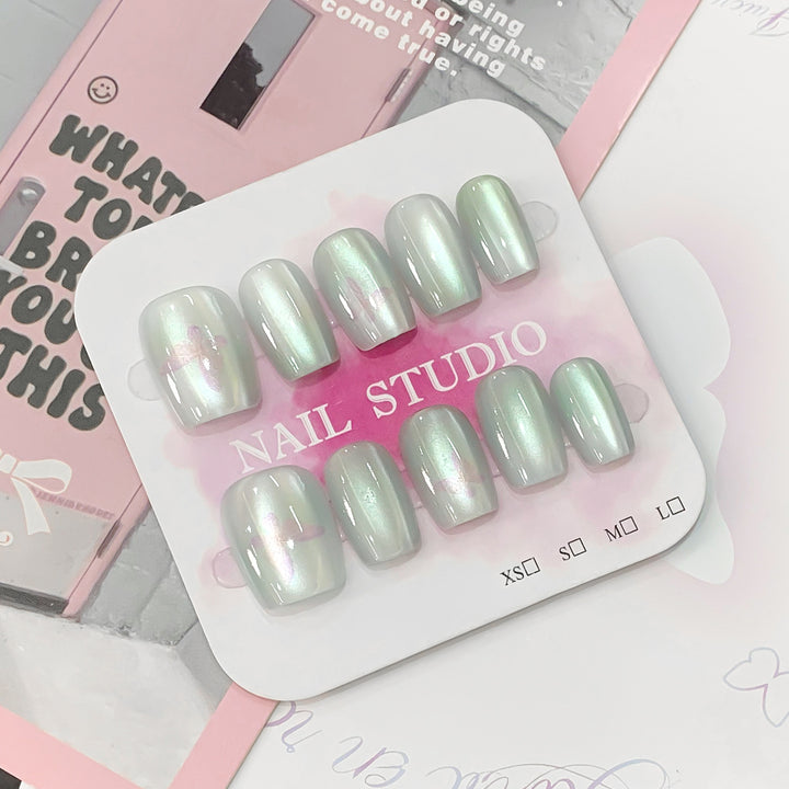 Artful artificial nails with shimmering design Stornfield