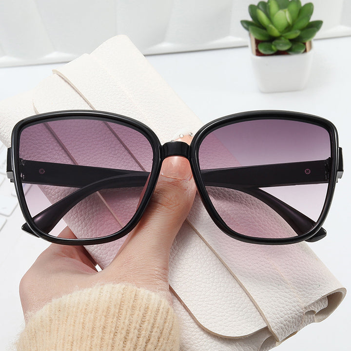 Women’s elegant oversized sunglasses in modern design Stornfield