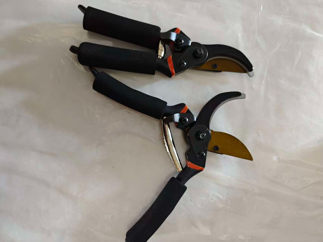 Ergonomic bypass pruning shears with cushioned non-slip handles Stornfield