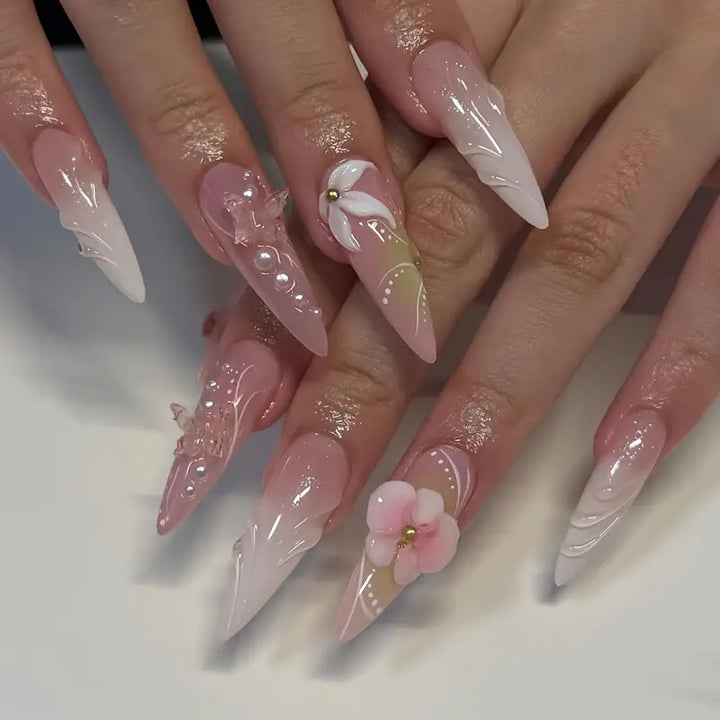Sculpted Floral Press-On Nail Art Stornfield