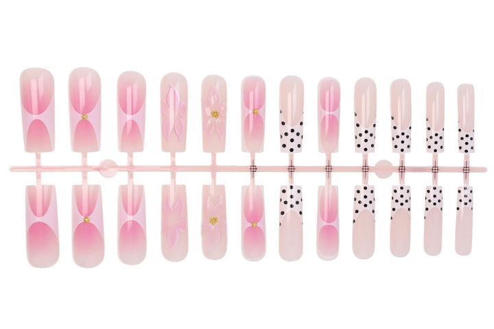 Artificial nail set with elegant flower and polka dot patterns Stornfield