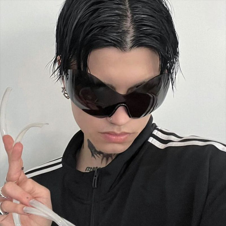 Women's visor-style sunglasses with innovative protection design Stornfield