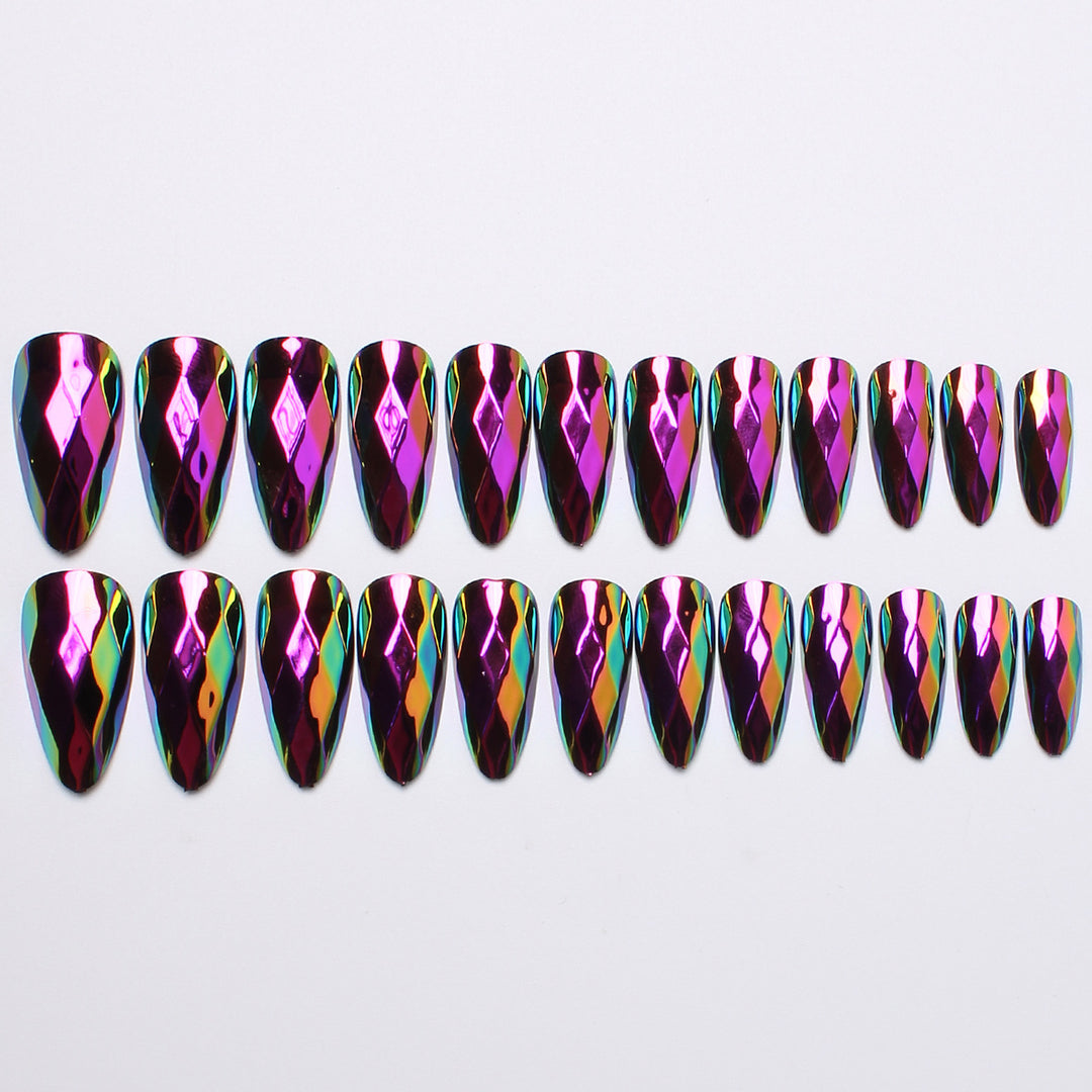 Diamond-Shaped Press-On Nail Set Stornfield