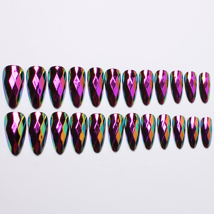 Diamond-Shaped Press-On Nail Set Stornfield