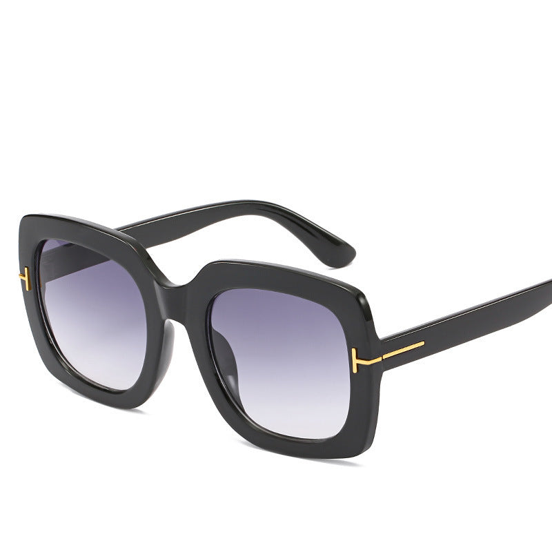 Oversized Fashion Sunglasses with Gradient Lenses Stornfield