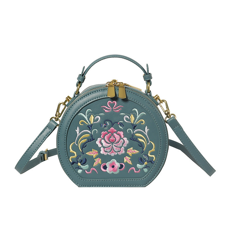 Vintage Floral Embroidered Handbag Stornfield