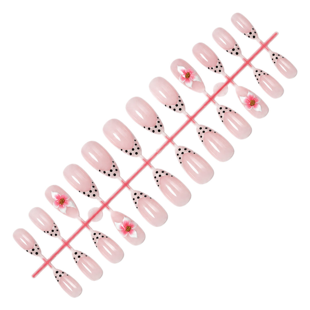 Artificial nail set with creative flowers and dots Stornfield
