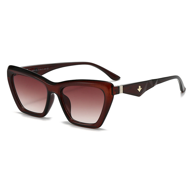 Women's fashionable sunglasses in trendy style Stornfield