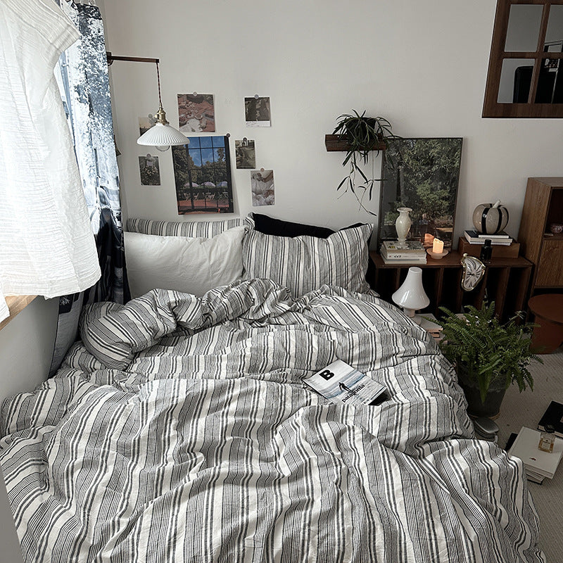 Reversible cotton-linen duvet cover set with natural texture, fine striped structure, and breathable, easy-care quality