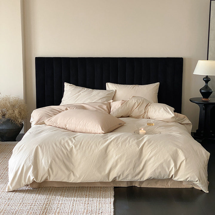 Bedding set made of cotton percale with a crinkled look and subtle texture