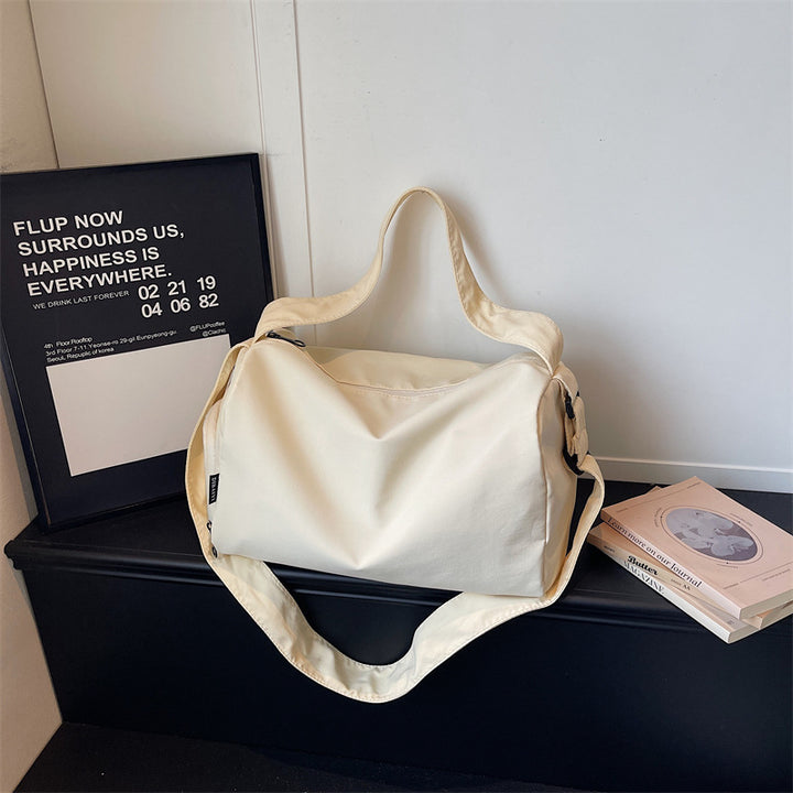 Sporty travel bag with versatile compartments Stornfield