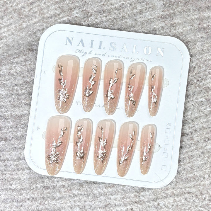 Luxe Press-On Nail Art Set