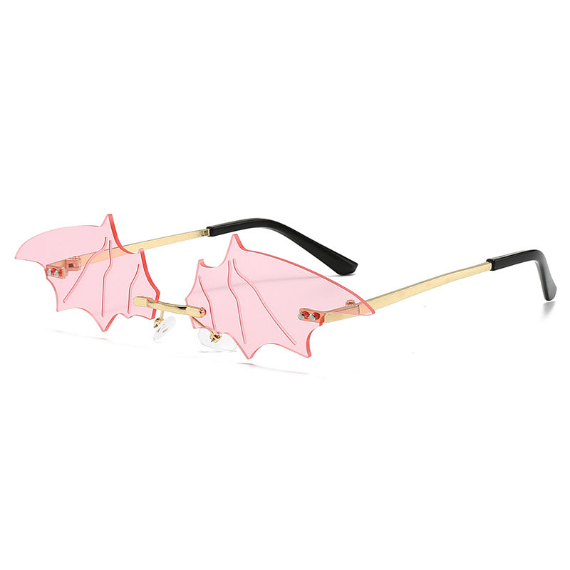 Women's creative and eye-catching sunglasses with bat design Stornfield