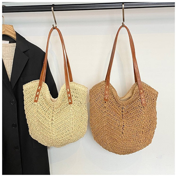 Elegant Bast shoulder bag with leather accents Stornfield