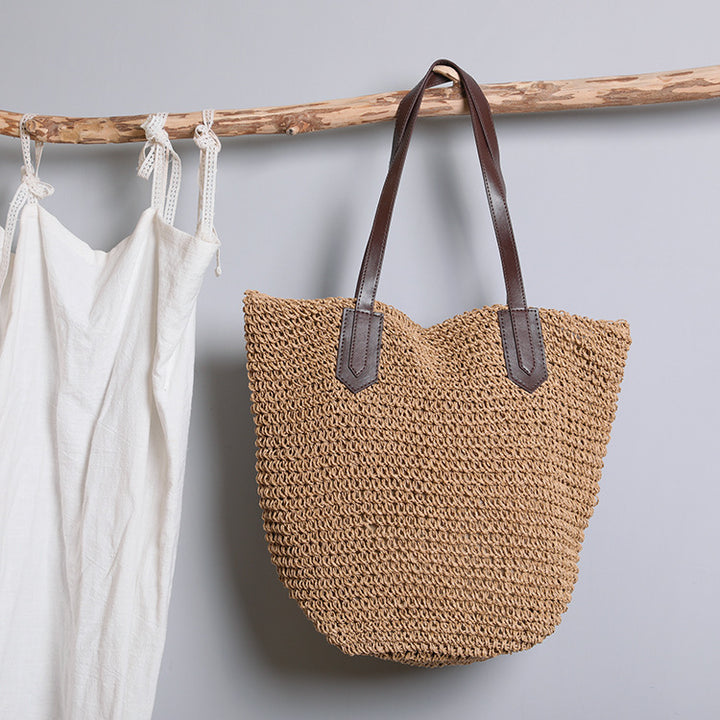 Generous wicker tote bag with leather handles Stornfield