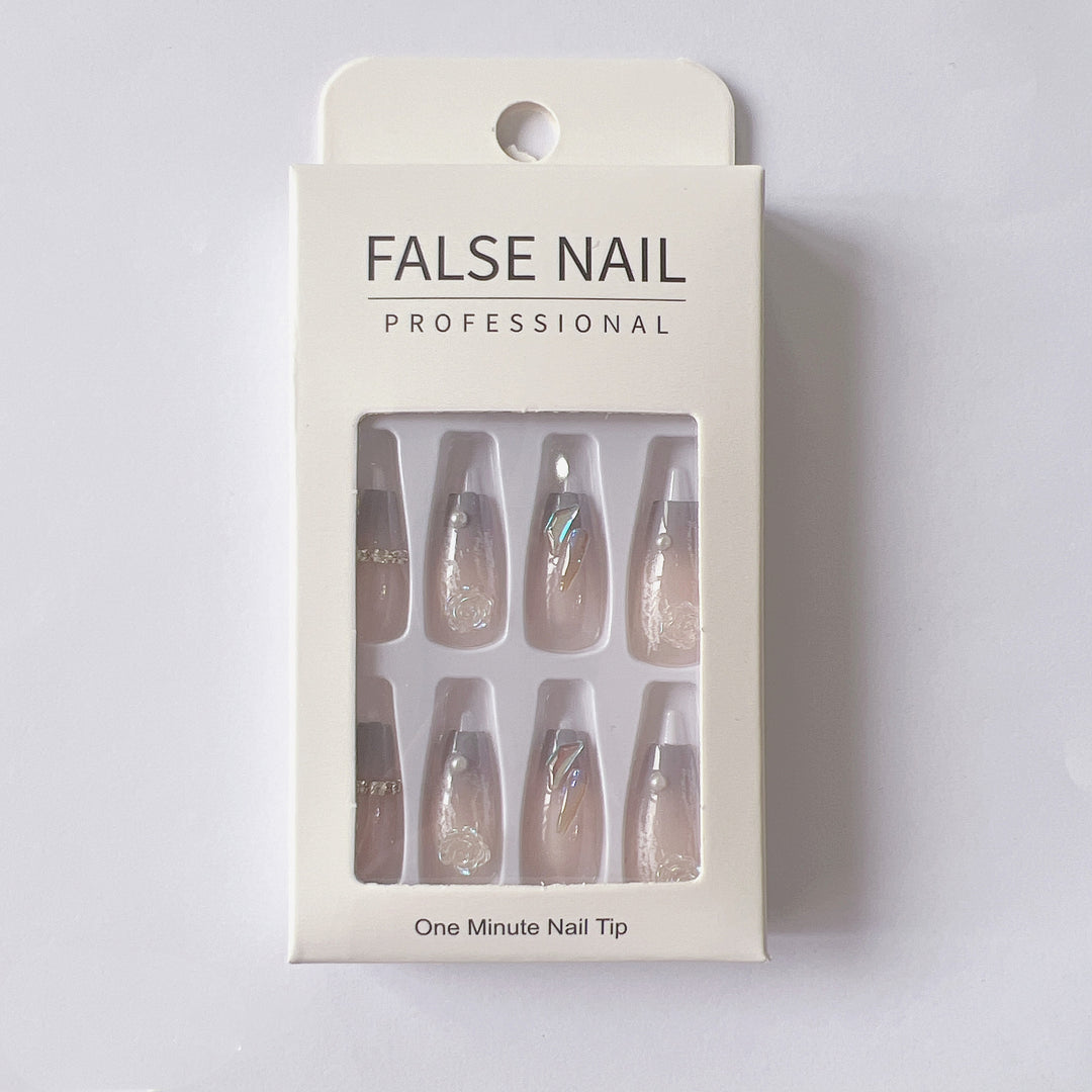 Nails with 3D flowers and glitter Stornfield
