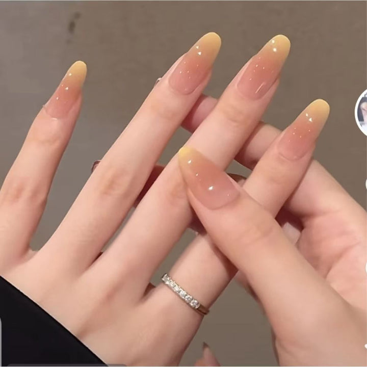 Artificial Nails in Stylish Ombre Design Stornfield