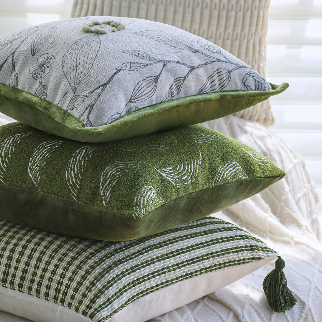 Structured decorative cushions with wave design