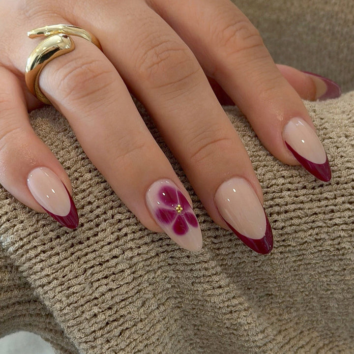 Elegant Floral Design Press-On Nails Stornfield