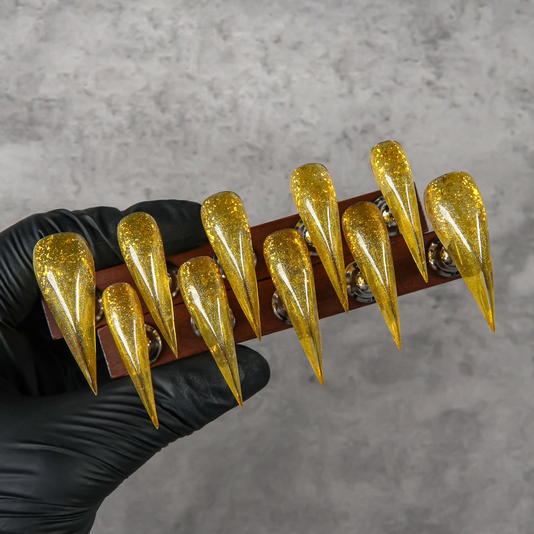 Glittering Stiletto Press-On Nail Tips