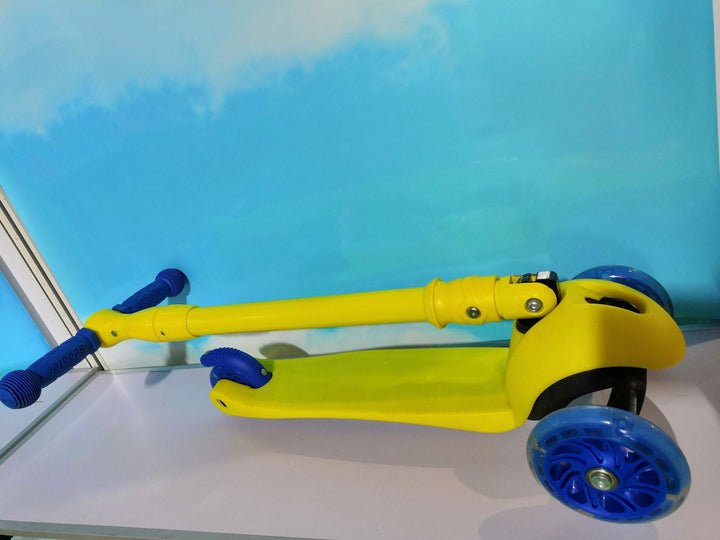Three-Wheeled Adjustable Kick Scooter Stornfield