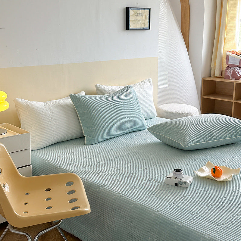 Quilted Lightweight Bedspread Coverlet with Subtle Star-Embossed Texture