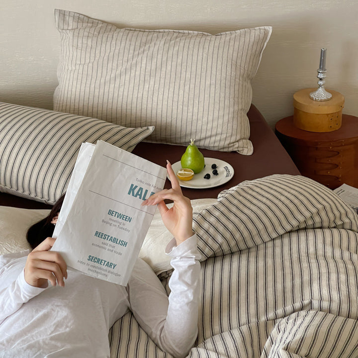 Striped linen bedding set with breathable cotton-linen mix