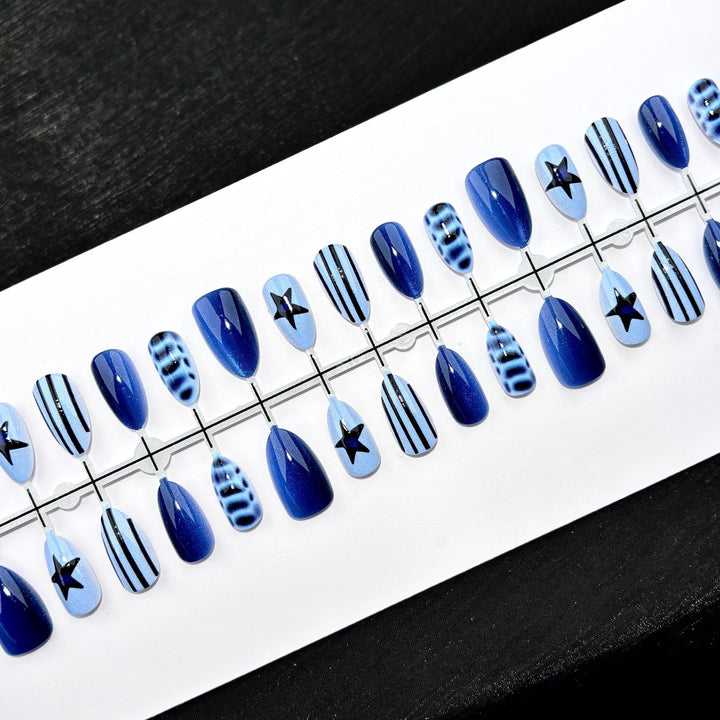Stylish Abstract Press-On Nail Art Set