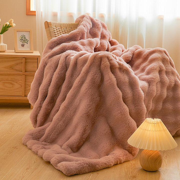 Oversized Luxurious Faux Fur Throw Blanket with Deep Plush Pile for Sofa and Bed