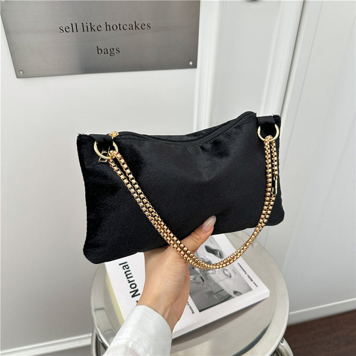 WoElegant Velvet Clutch Bag Stornfield