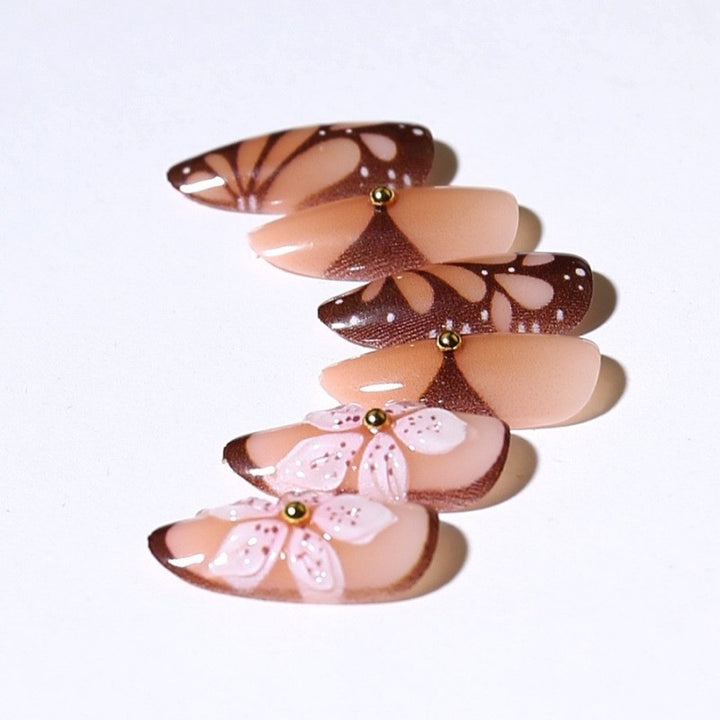 Artificial nail set with exquisite floral designs Stornfield