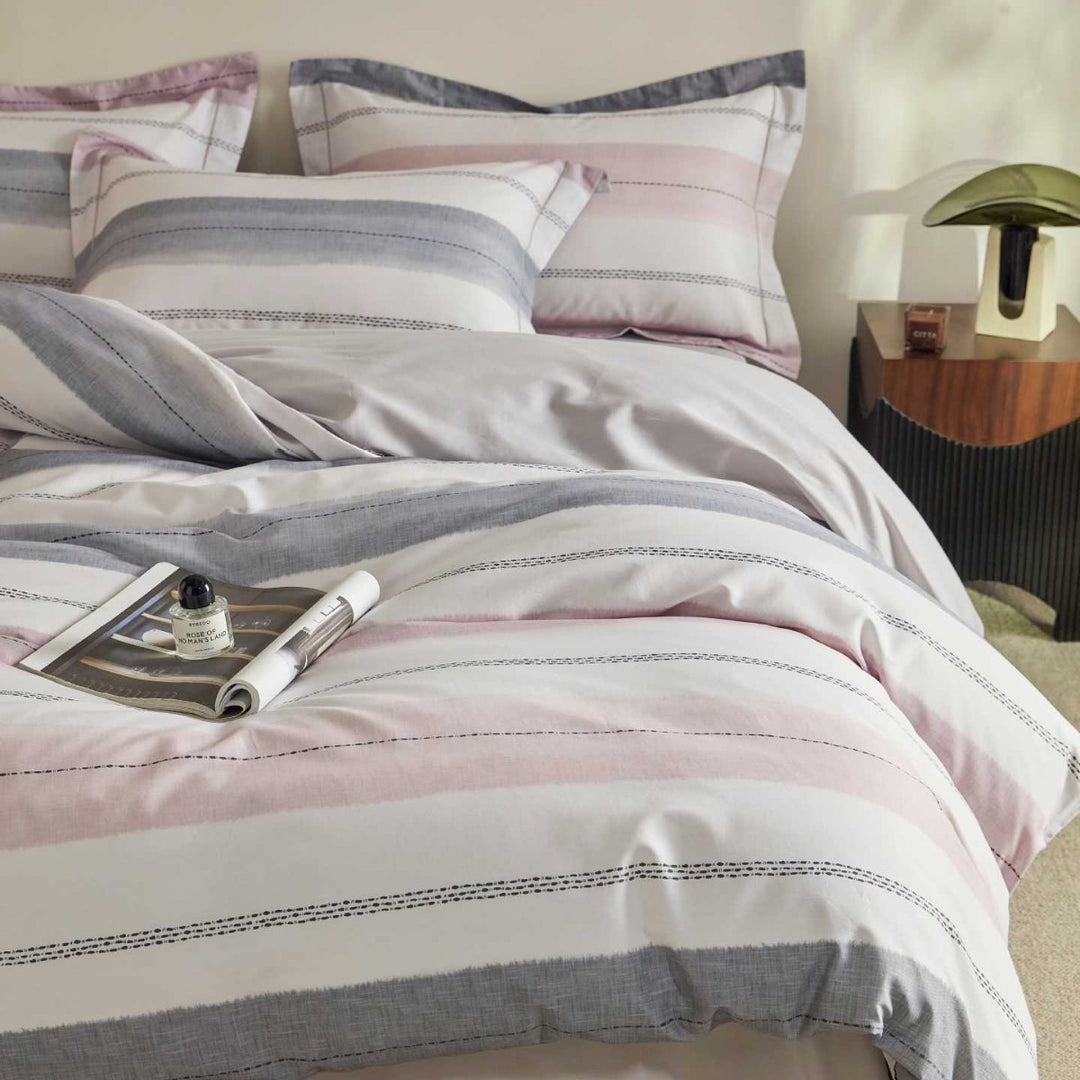 Luxurious cotton satin duvet cover set with watercolor flower pattern