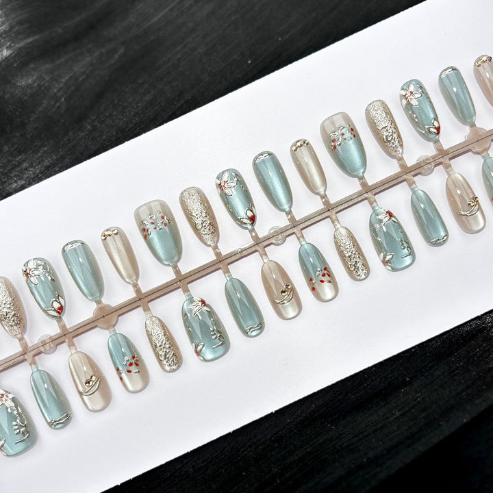Elegant Polka Dot and Lace Press-On Nail Set