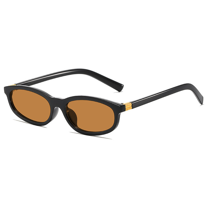 Elegant Vintage-Inspired Sunglasses Stornfield