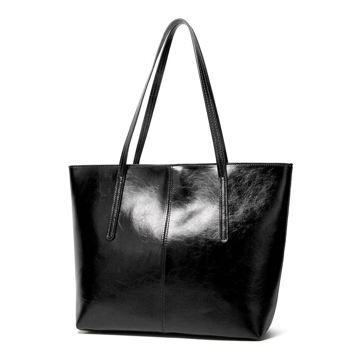 Elegant Handbag Made of High-Quality Leather Stornfield