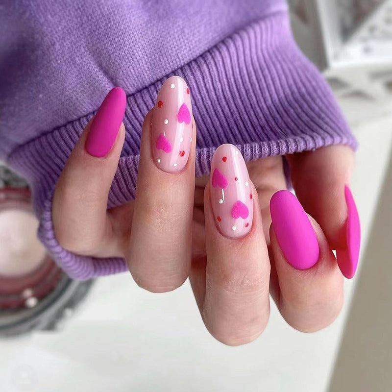 Artificial nail art with heart design Stornfield
